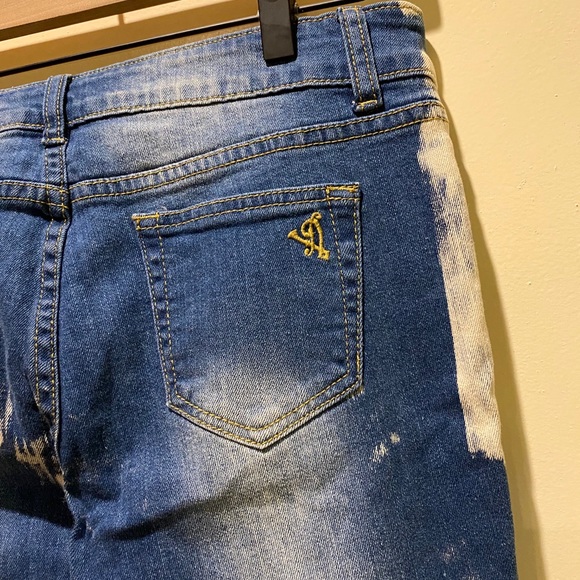 NWT VIP Girls Painter Jeans - Picture 2 of 6